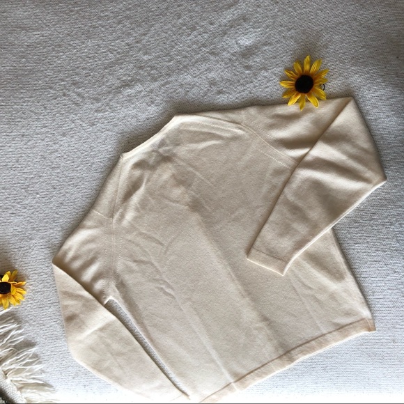 Fully Fashioned Vintage Cashmere Button-up Sweater - Picture 3 of 7